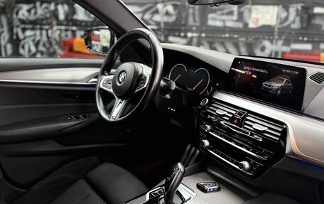 BMW 5 серия, 2018 год, 3 500 000 рублей, 18 фотография