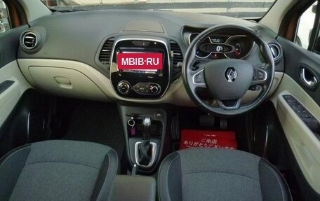 Renault Captur I, 2017 год, 980 000 рублей, 7 фотография