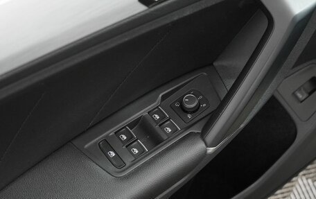 Volkswagen Tiguan II, 2017 год, 2 350 000 рублей, 15 фотография