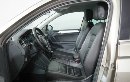 Volkswagen Tiguan II, 2017 год, 2 350 000 рублей, 8 фотография