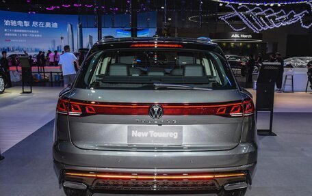 Volkswagen Touareg III, 2025 год, 7 900 000 рублей, 6 фотография