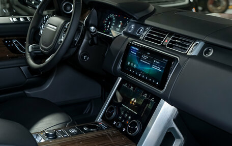 Land Rover Range Rover IV рестайлинг, 2020 год, 6 390 000 рублей, 24 фотография