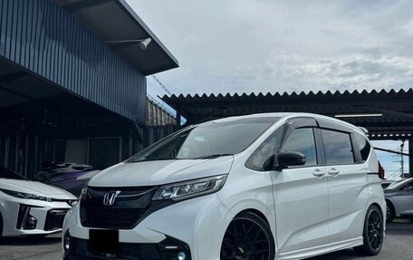 Honda Freed II, 2019 год, 1 180 000 рублей, 1 фотография