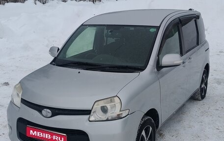 Toyota Sienta I, 2013 год, 670 000 рублей, 1 фотография