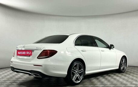 Mercedes-Benz E-Класс, 2020 год, 4 099 000 рублей, 23 фотография