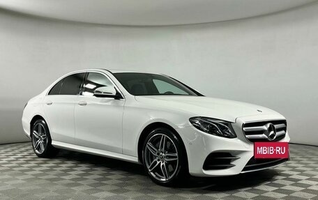 Mercedes-Benz E-Класс, 2020 год, 4 099 000 рублей, 22 фотография