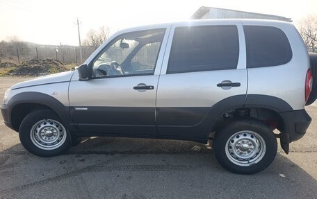 Chevrolet Niva I рестайлинг, 2013 год, 650 000 рублей, 4 фотография