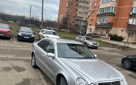 Mercedes-Benz E-Класс, 2004 год, 1 380 000 рублей, 3 фотография