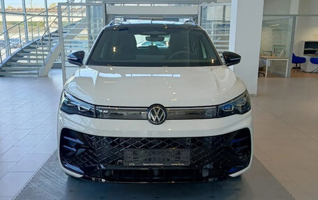 Volkswagen Tiguan, 2025 год, 5 090 000 рублей, 2 фотография