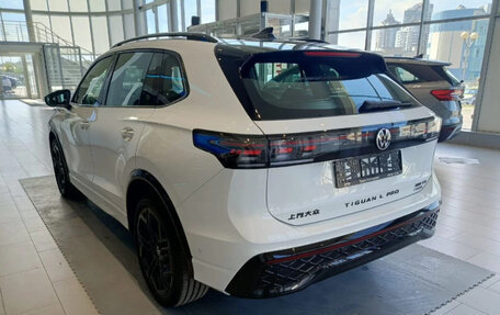 Volkswagen Tiguan, 2025 год, 5 090 000 рублей, 6 фотография