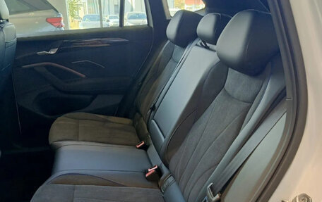 Volkswagen Tiguan, 2025 год, 5 090 000 рублей, 12 фотография