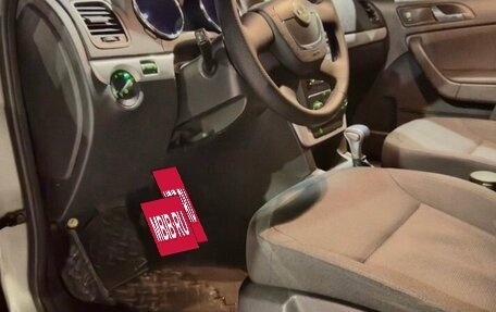 Skoda Yeti I рестайлинг, 2010 год, 670 000 рублей, 13 фотография