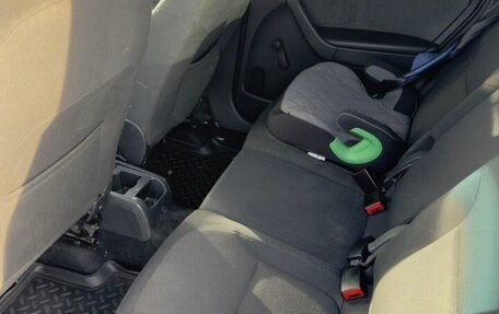 Skoda Yeti I рестайлинг, 2010 год, 670 000 рублей, 27 фотография