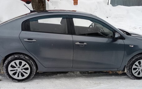 KIA Rio IV, 2017 год, 980 000 рублей, 9 фотография