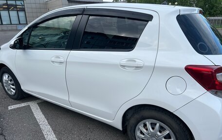 Toyota Vitz, 2016 год, 990 000 рублей, 3 фотография