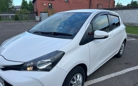 Toyota Vitz, 2016 год, 990 000 рублей, 7 фотография