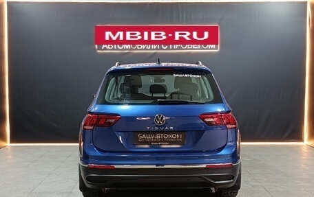 Volkswagen Tiguan II, 2021 год, 2 730 000 рублей, 3 фотография