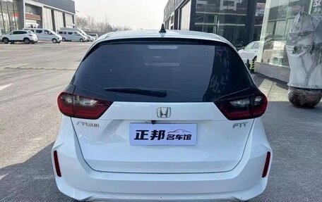 Honda Fit, 2023 год, 1 200 000 рублей, 5 фотография