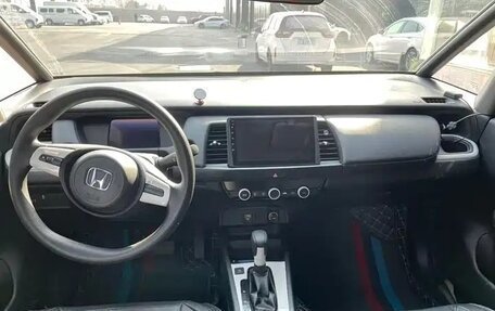 Honda Fit, 2023 год, 1 200 000 рублей, 7 фотография