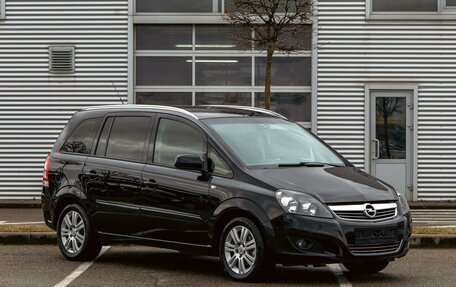 Opel Zafira B, 2012 год, 895 000 рублей, 3 фотография