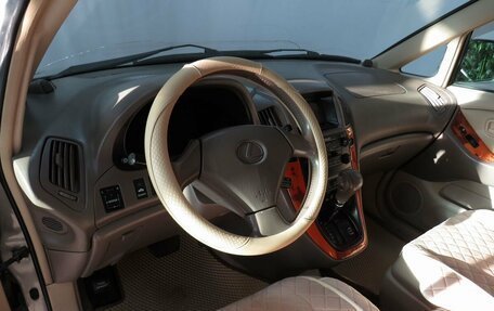 Lexus RX IV рестайлинг, 2000 год, 837 000 рублей, 14 фотография