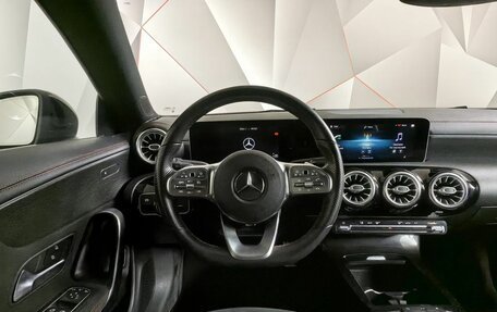 Mercedes-Benz CLA, 2019 год, 2 997 000 рублей, 20 фотография