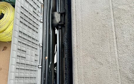 Toyota Land Cruiser 100 рестайлинг 2, 2007 год, 2 200 000 рублей, 4 фотография