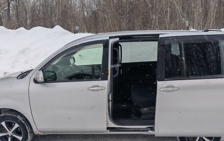 Toyota Sienta I, 2013 год, 670 000 рублей, 9 фотография