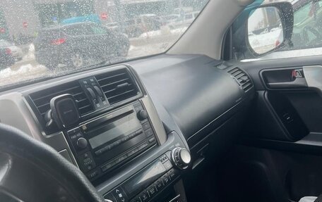 Toyota Land Cruiser Prado 150 рестайлинг 2, 2012 год, 2 300 000 рублей, 8 фотография