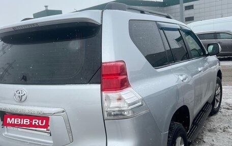 Toyota Land Cruiser Prado 150 рестайлинг 2, 2012 год, 2 300 000 рублей, 5 фотография