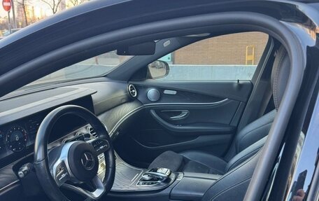 Mercedes-Benz E-Класс, 2020 год, 2 550 000 рублей, 6 фотография