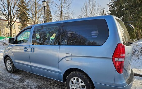 Hyundai Grand Starex Grand Starex I рестайлинг 2, 2011 год, 1 385 000 рублей, 4 фотография