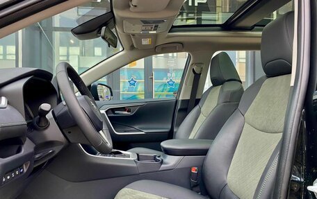 Toyota RAV4, 2025 год, 4 440 000 рублей, 17 фотография