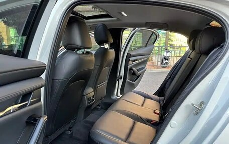 Mazda 3, 2022 год, 1 815 000 рублей, 9 фотография