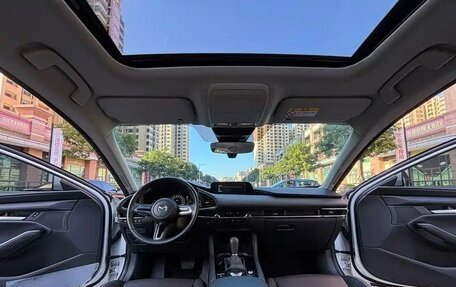 Mazda 3, 2022 год, 1 815 000 рублей, 12 фотография