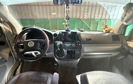 Volkswagen Multivan T5, 2007 год, 1 550 000 рублей, 2 фотография