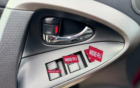 Toyota RAV4, 2010 год, 1 700 000 рублей, 14 фотография