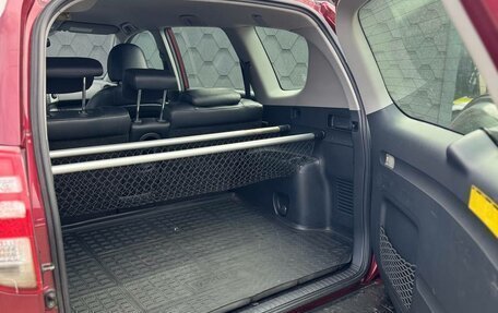 Toyota RAV4, 2010 год, 1 700 000 рублей, 21 фотография