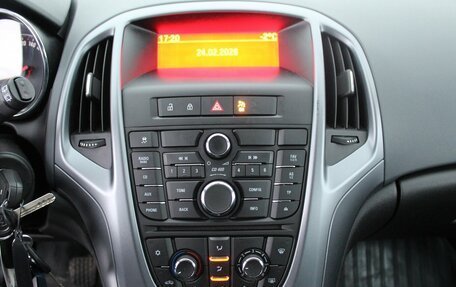 Opel Astra J, 2013 год, 980 000 рублей, 9 фотография