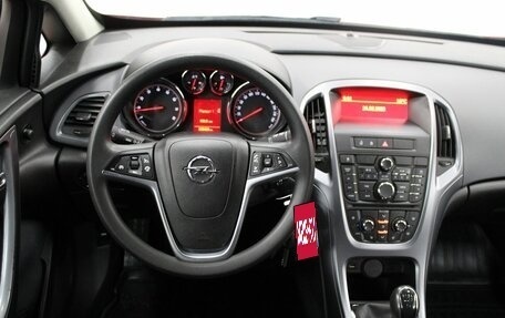 Opel Astra J, 2013 год, 980 000 рублей, 8 фотография