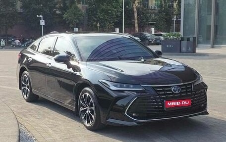 Toyota Avalon, 2022 год, 4 800 000 рублей, 1 фотография