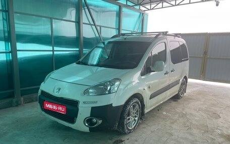 Peugeot Partner II рестайлинг 2, 2013 год, 780 000 рублей, 1 фотография