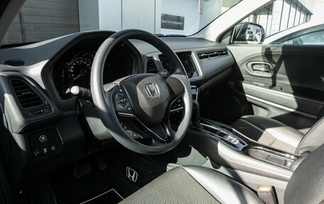 Honda Vezel, 2021 год, 2 053 000 рублей, 14 фотография