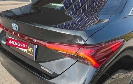 Toyota Avalon, 2022 год, 4 800 000 рублей, 20 фотография