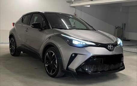 Toyota C-HR I рестайлинг, 2022 год, 4 330 000 рублей, 3 фотография