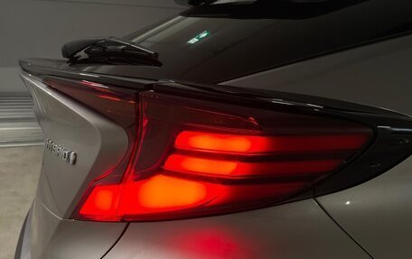 Toyota C-HR I рестайлинг, 2022 год, 4 330 000 рублей, 10 фотография