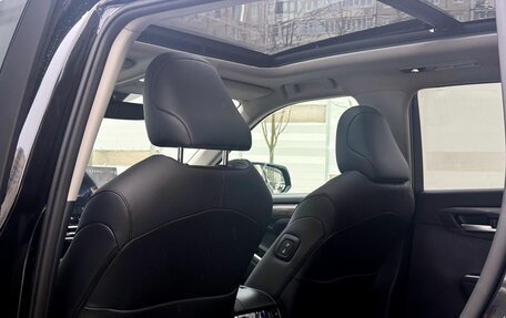 Toyota Highlander, 2025 год, 5 940 000 рублей, 24 фотография