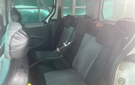 Peugeot Partner II рестайлинг 2, 2013 год, 780 000 рублей, 5 фотография