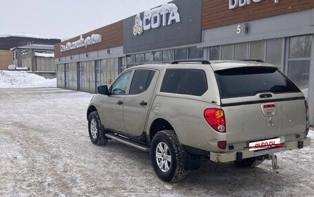 Mitsubishi L200 IV рестайлинг, 2011 год, 1 000 000 рублей, 3 фотография