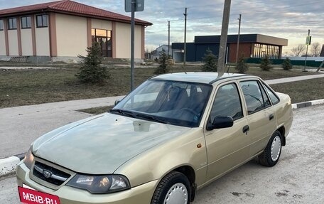 Daewoo Nexia I рестайлинг, 2008 год, 240 000 рублей, 2 фотография